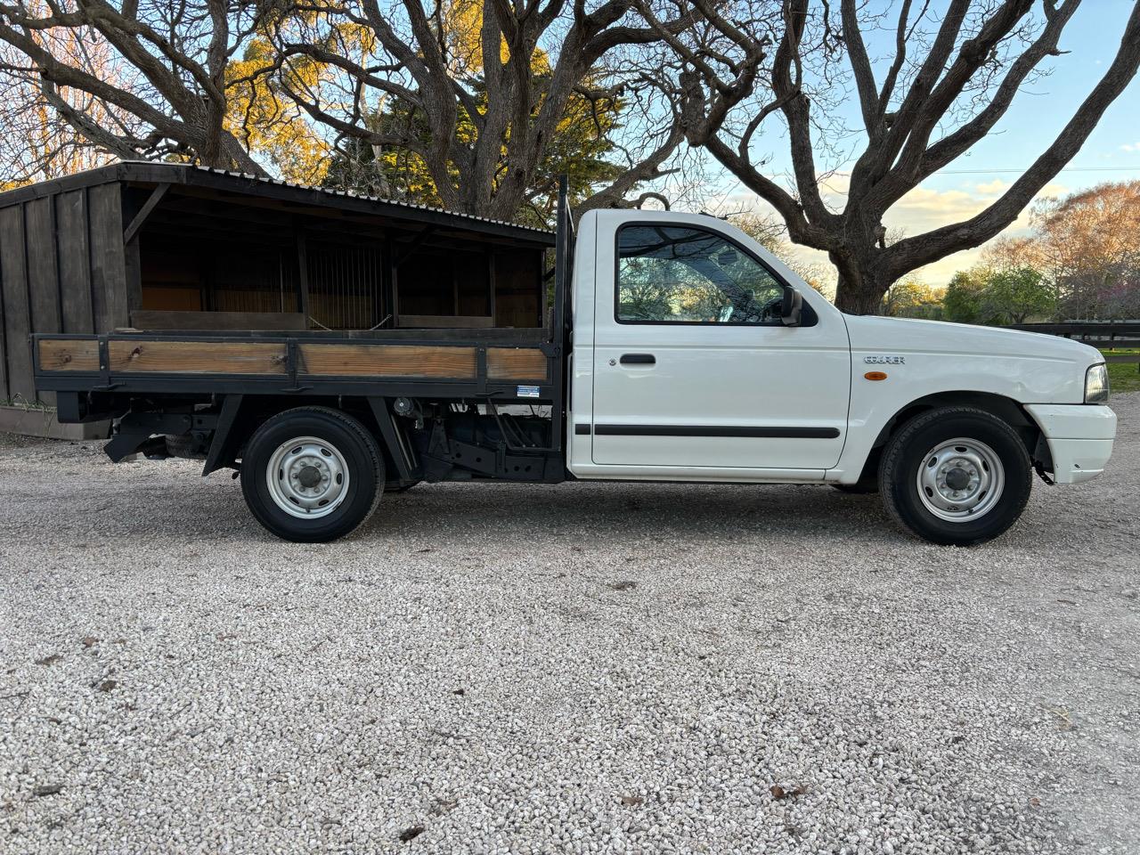 2003 Ford Courier